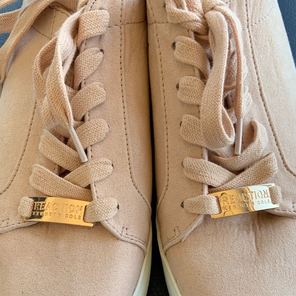 Never Worn “Kenneth Cole” Rose Blush Women’s Sneakers with Bling Details - Picture 6 of 8